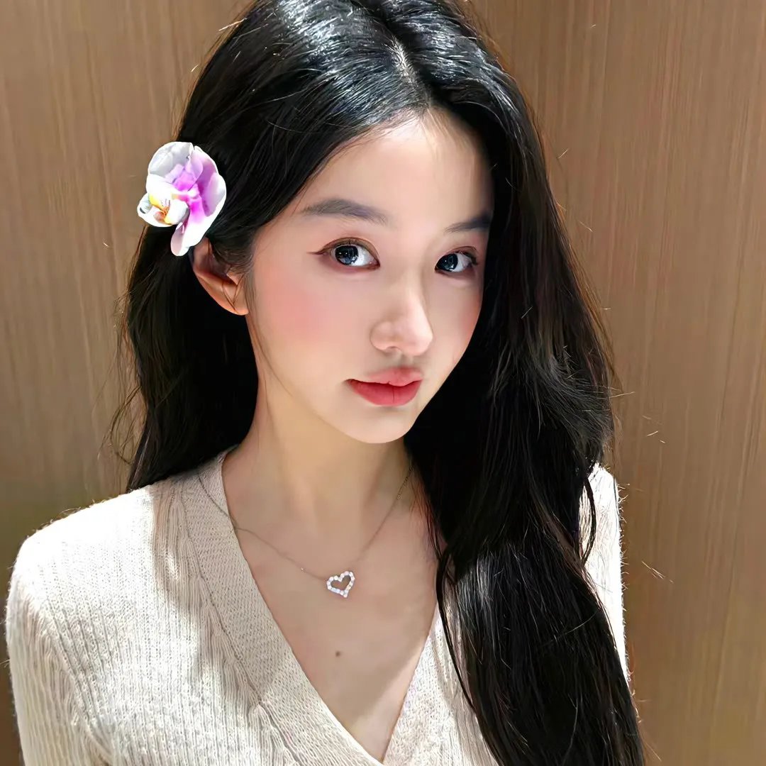 彩象岛的女孩儿